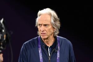 为何不换下C罗？胜利主帅：对方最后排出5后卫，我们需要正印前锋