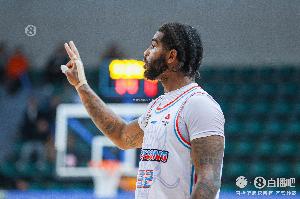 鲁媒：若CBA改为单节10分钟 开赛阶段山东男篮确实可能三外援配置