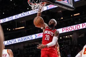 全能战士！奥科吉9中5拿到13分3板3助2断 三分三连击很亮眼！