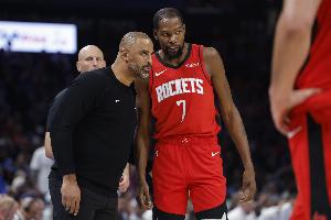 乌度卡：马刺今天是更强硬的球队 在拼劲上胜过我们