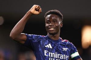 30万顶薪？斯基拉：萨卡距离与阿森纳续约一步之遥，将大幅涨薪！