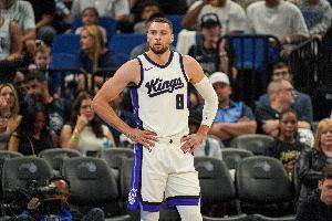 拉文：对手面对的篮筐像大海般宽广 我们必须要加强防守