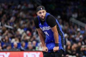 白巧克力：魔术缺一个纯控卫 萨格斯应该成为球队的第六人