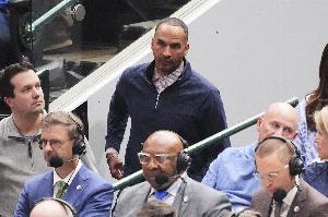 史上最蠢交易9个月后哈里森终于被炒 四年运作留给独行侠太多伤痛