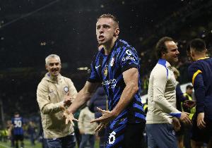 共和报：萨里梦想为拉齐奥签下弗拉泰西，但交易难度很大