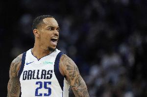 PJ·华盛顿：希望球迷们今晚能为我们欢呼 罚球的时候则能安静点